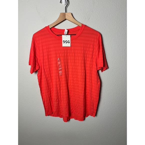 DSG Tops - ☀️ DSG Womens XL Short Sleeve Performance T-Shirt Coral Red Mesh Texture